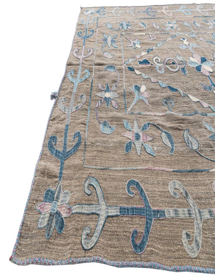 Detail image of  5' 3 x 6' 4  Hand Woven Kilim Suzani Wool Rug