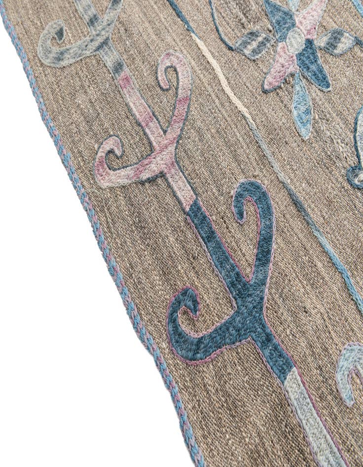 Detail image of  5' 3 x 6' 4  Hand Woven Kilim Suzani Wool Rug