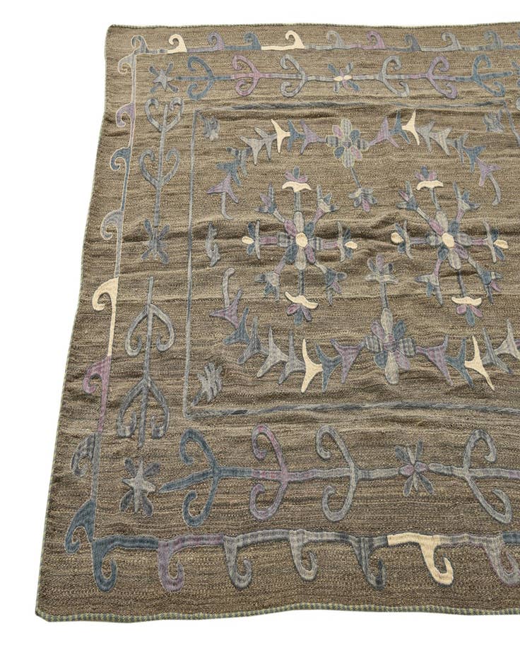 Detail image of  5' 7 x 7'  Hand Woven Kilim Suzani Wool Rug