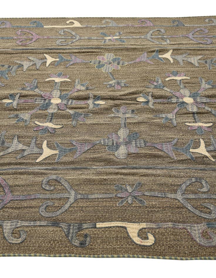 Detail image of  5' 7 x 7'  Hand Woven Kilim Suzani Wool Rug