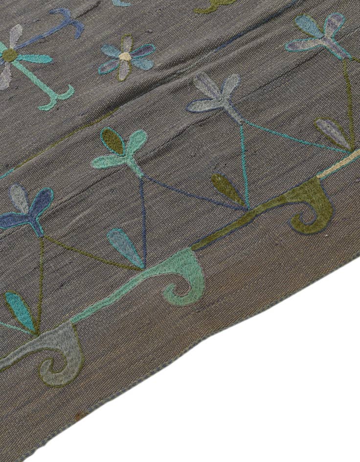 Detail image of  5' 10 x 6' 7  Hand Woven Kilim Suzani Wool Rug