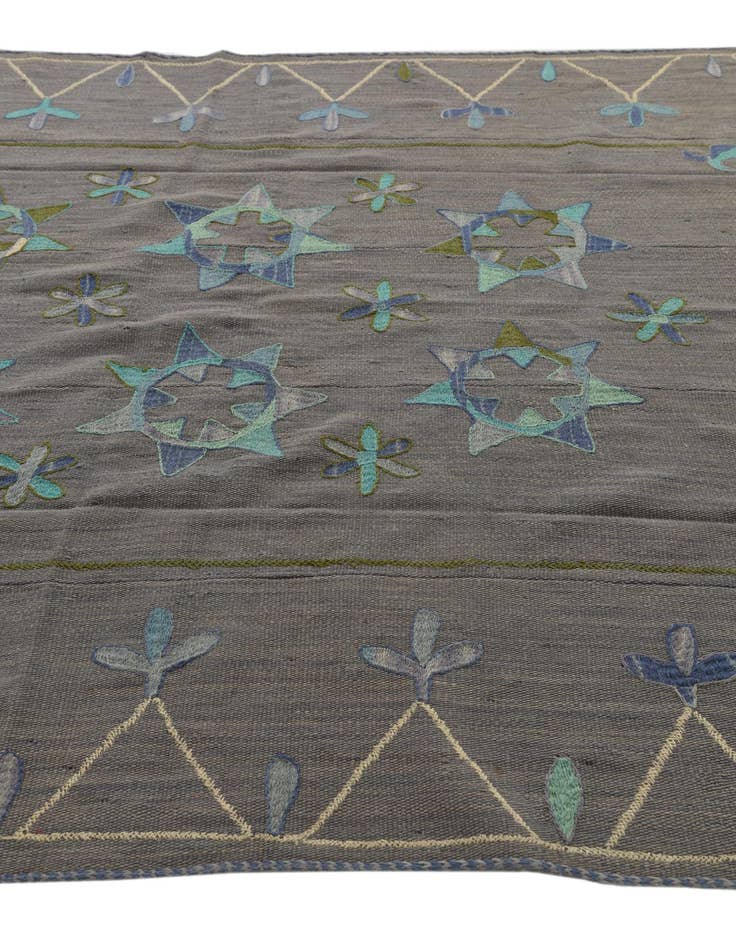 Detail image of  5' 9 x 7'  Hand Woven Kilim Suzani Wool Rug