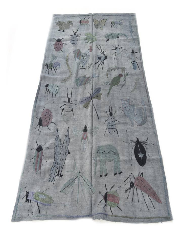 Detail image of  4' 8 x 6' 3  Hand Woven Kilim Suzani Wool Rug