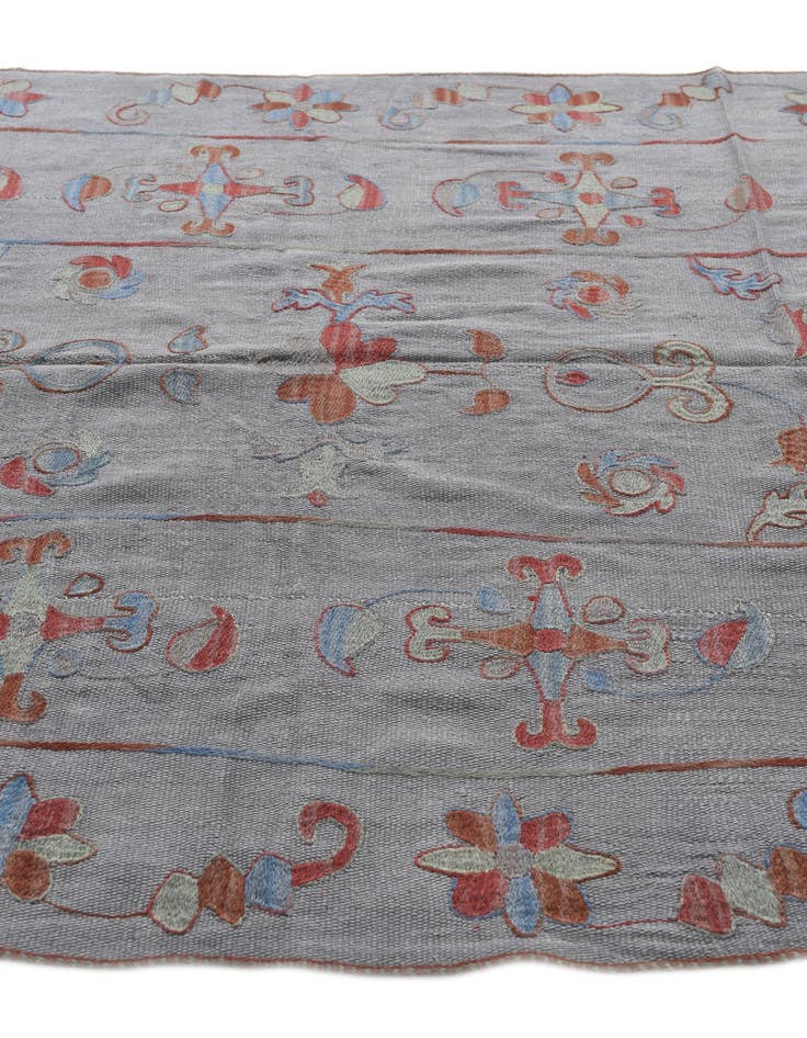 Detail image of  5' 1 x 6' 6  Hand Woven Kilim Suzani Wool Rug