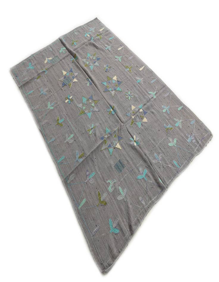 Detail image of  5' 5 x 7' 7  Hand Woven Kilim Suzani Wool Rug