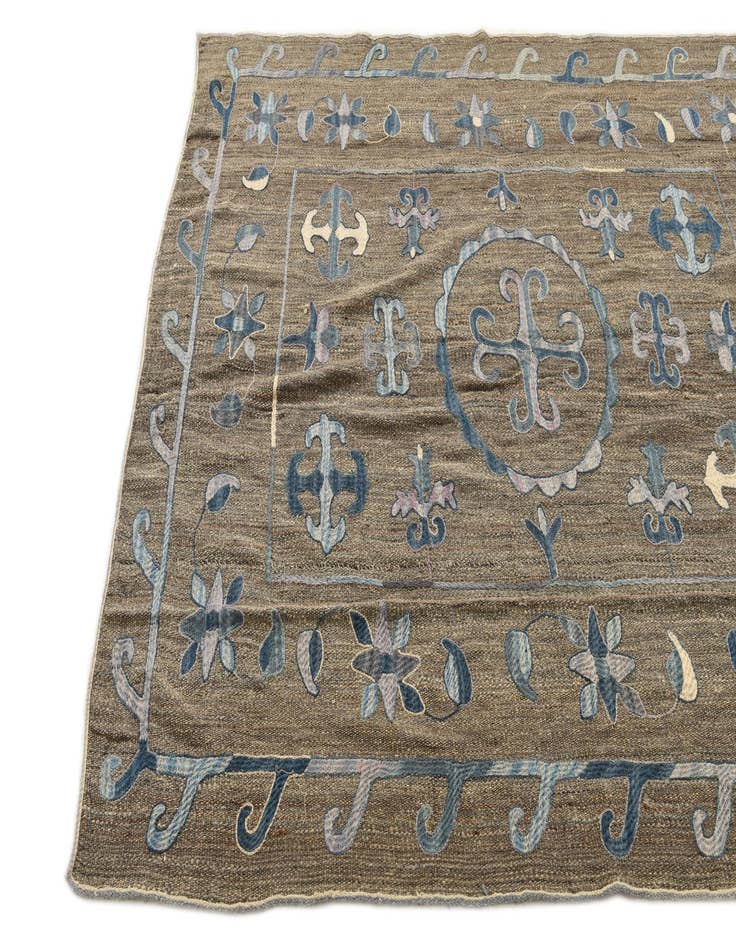 Detail image of  5' x 6' 2  Hand Woven Kilim Suzani Wool Rug