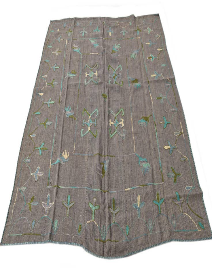 Detail image of  5' 9 x 6' 2  Hand Woven Kilim Suzani Wool Rug