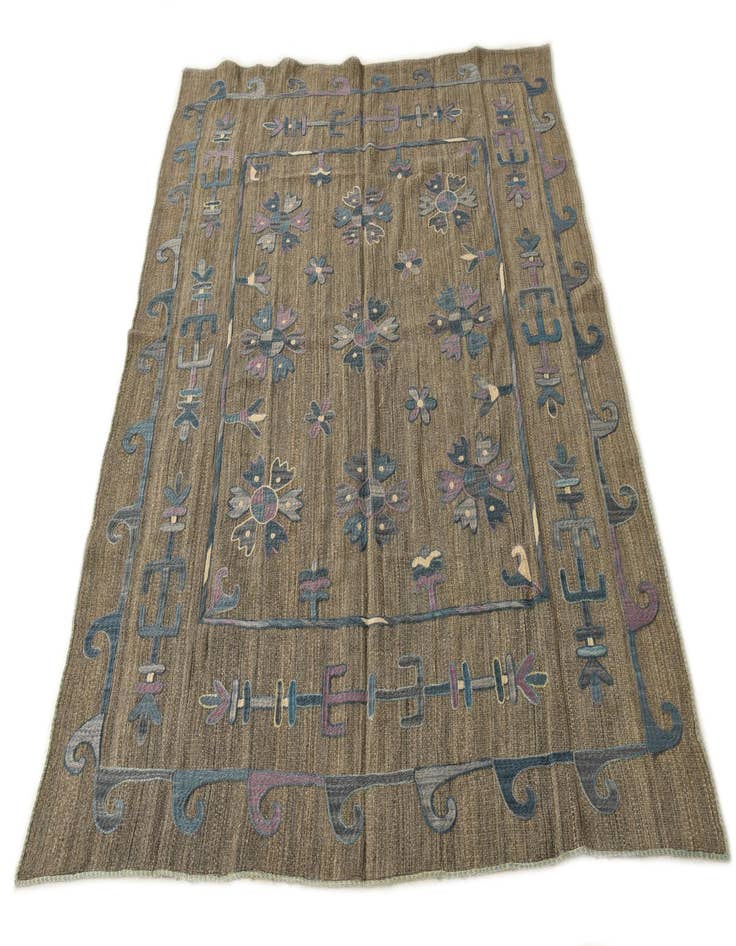 Detail image of  5' 2 x 6' 2  Hand Woven Kilim Suzani Wool Rug