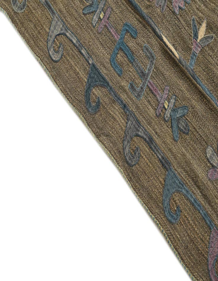 Detail image of  5' 2 x 6' 2  Hand Woven Kilim Suzani Wool Rug