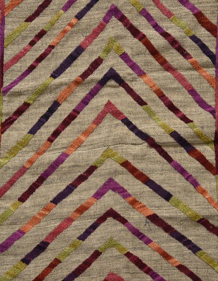 Detail image of  3' 10 x 5' 7  Hand Woven Kilim Suzani Wool Rug