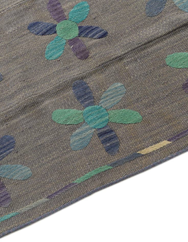 Detail image of  4' 2 x 5' 3  Hand Woven Kilim Suzani Wool Rug