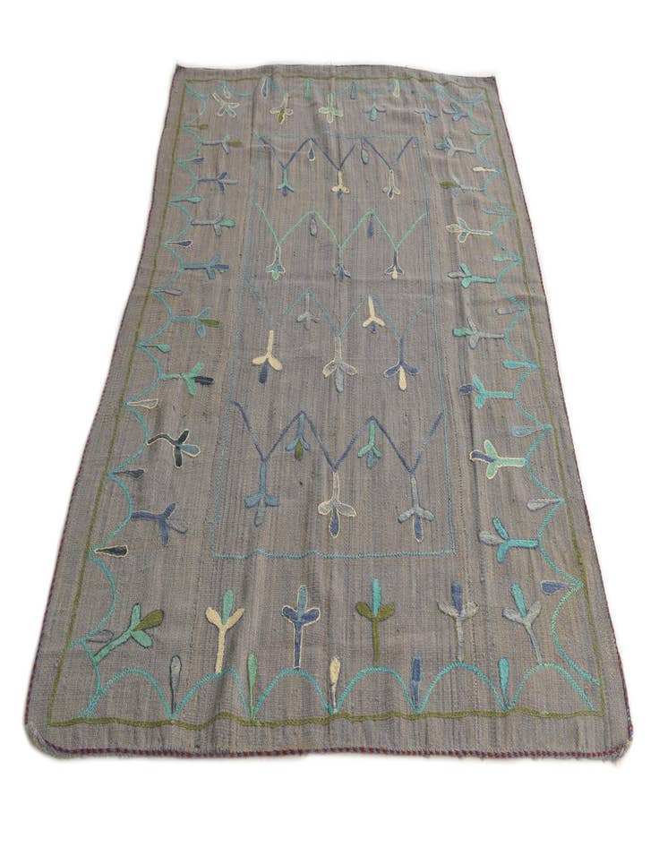 Detail image of  4' 7 x 6' 9  Hand Woven Kilim Suzani Wool Rug