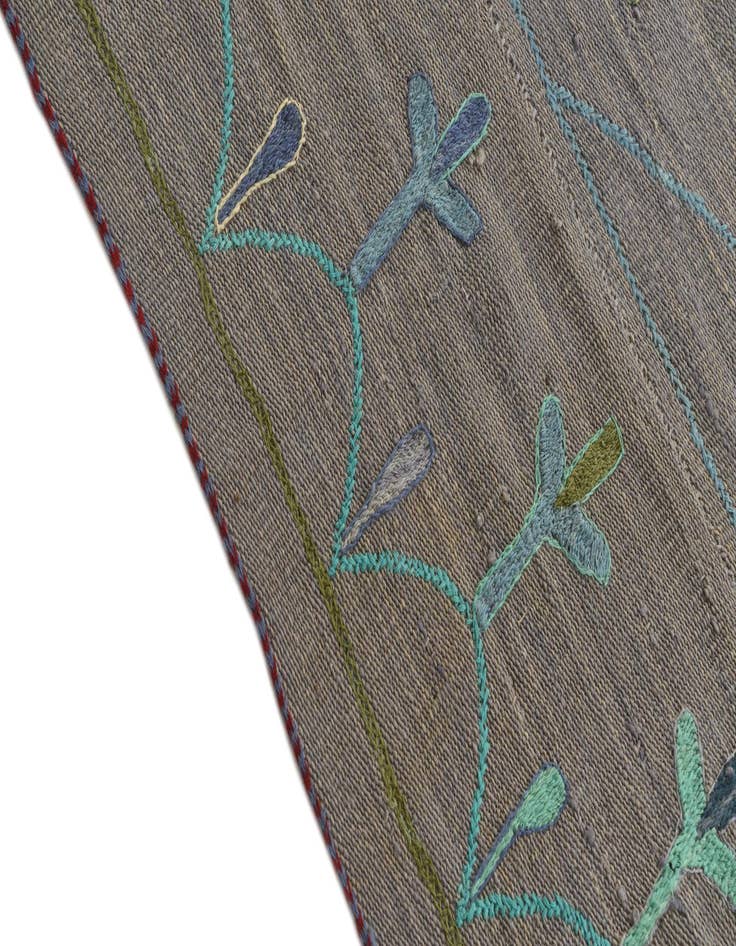 Detail image of  4' 7 x 6' 9  Hand Woven Kilim Suzani Wool Rug