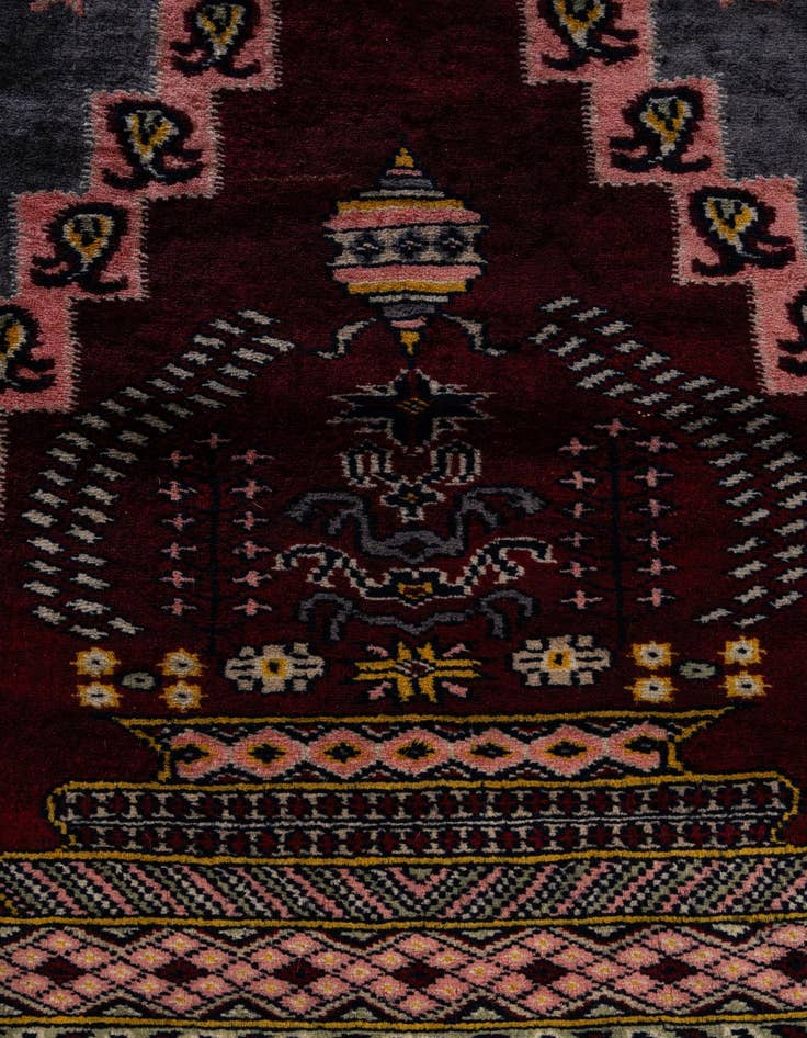 Detail image of  4' x 5' 10  Hand Knotted Lahour Oriental Wool Rug