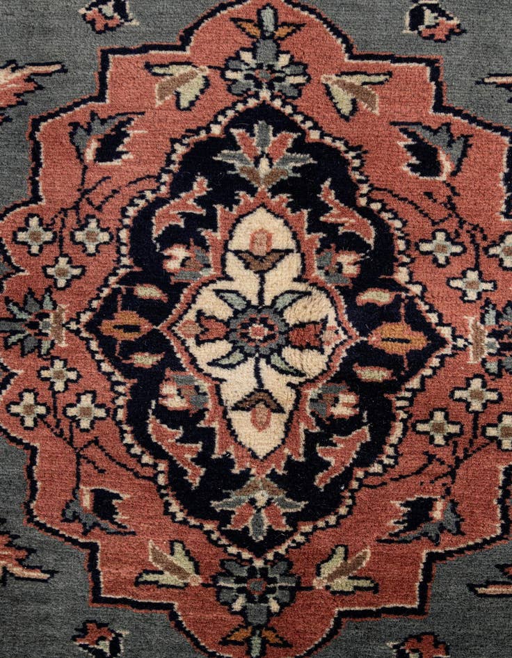 Detail image of  4' 8 x 7' 4  Hand Knotted Lahour Oriental Wool Rug