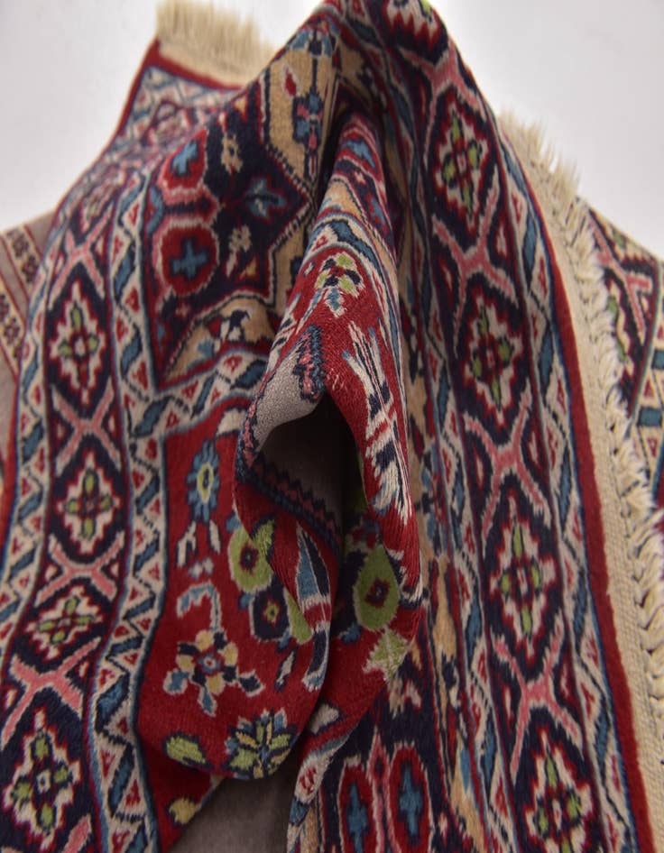 Detail image of 2' 7 x 4' 5 Hand Knotted Lahour Oriental Wool Rug