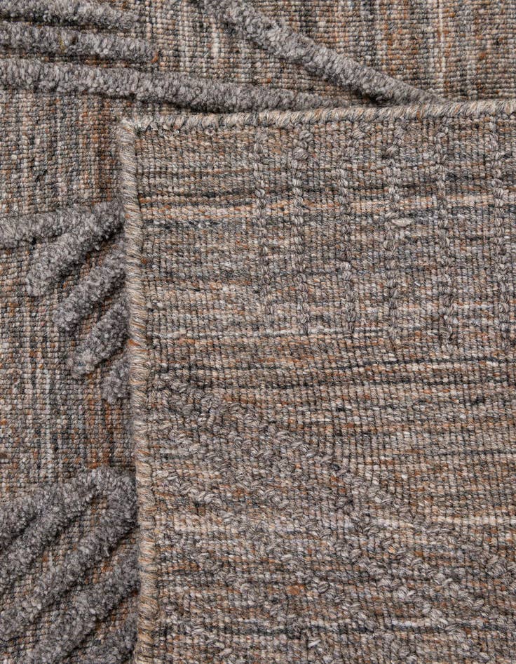 Detail image of  2' 2 x 3'  Hand Knotted Lana New Zealand Wool Rug