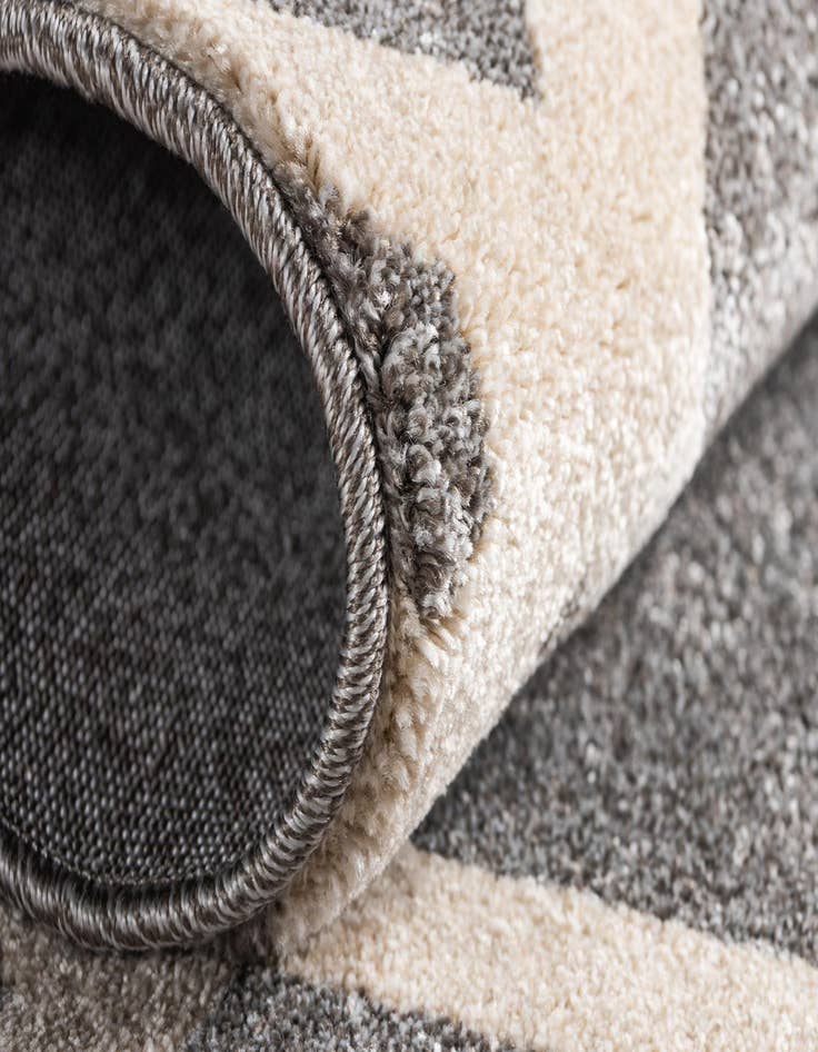 Detail image of  7' x 10' Lattice Rug