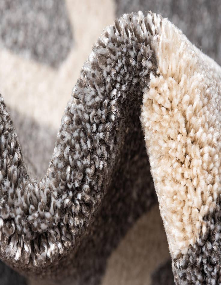 Detail image of  7' x 10' Lattice Rug