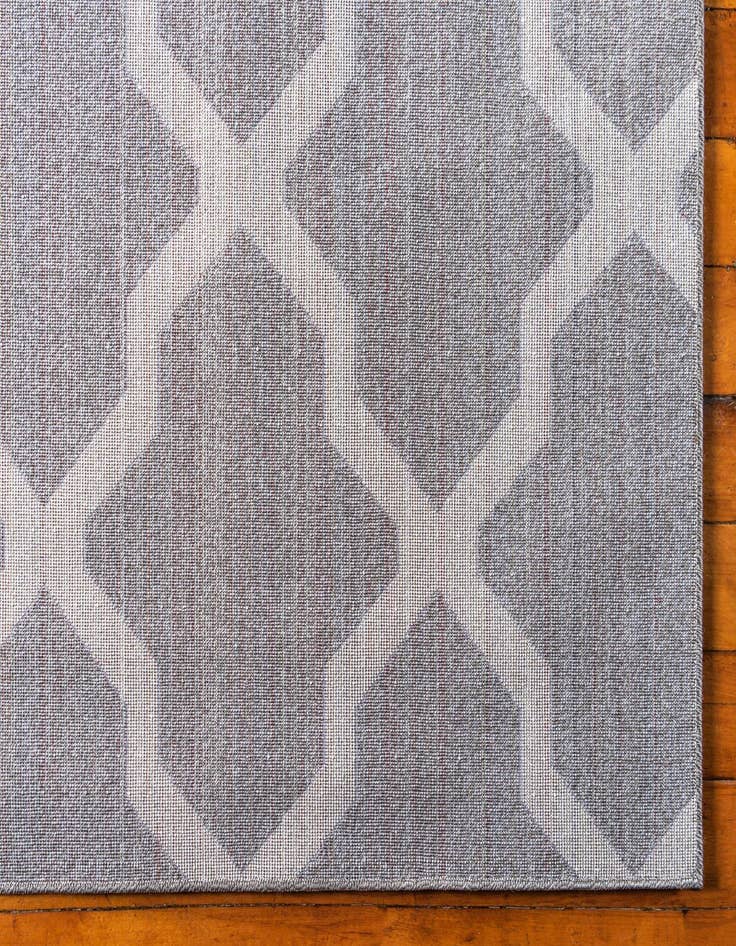 Detail image of  7' x 10' Lattice Rug
