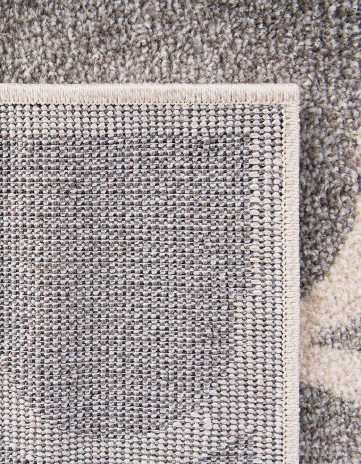 Detail image of  7' x 10' Lattice Rug