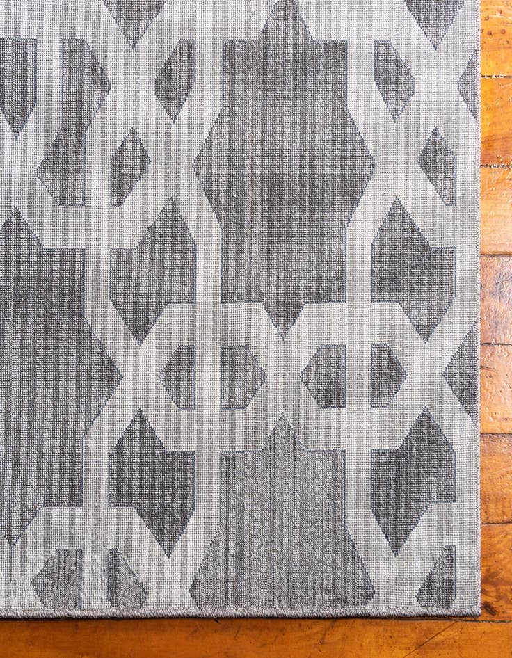Detail image of  3' 3 x 5' 3 Lattice Rug