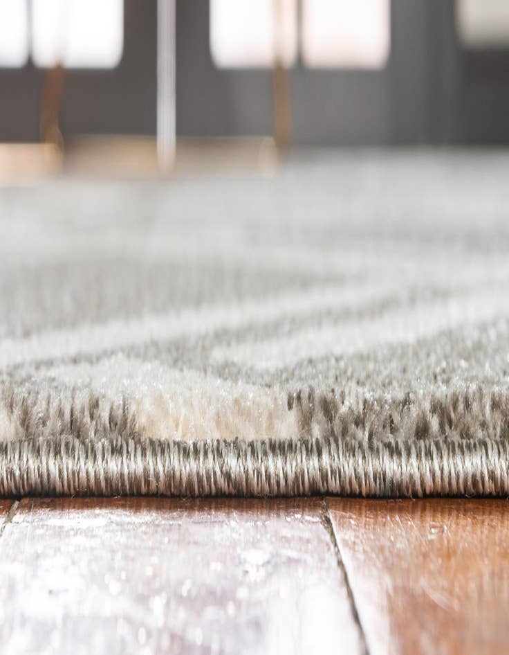 Detail image of  7' x 10' Lattice Rug