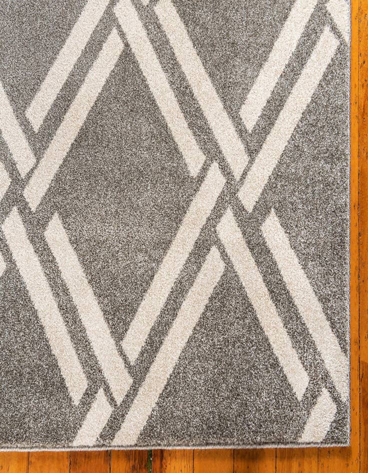 Detail image of  7' x 10' Lattice Rug