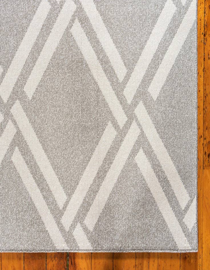 Detail image of  7' x 10' Lattice Rug