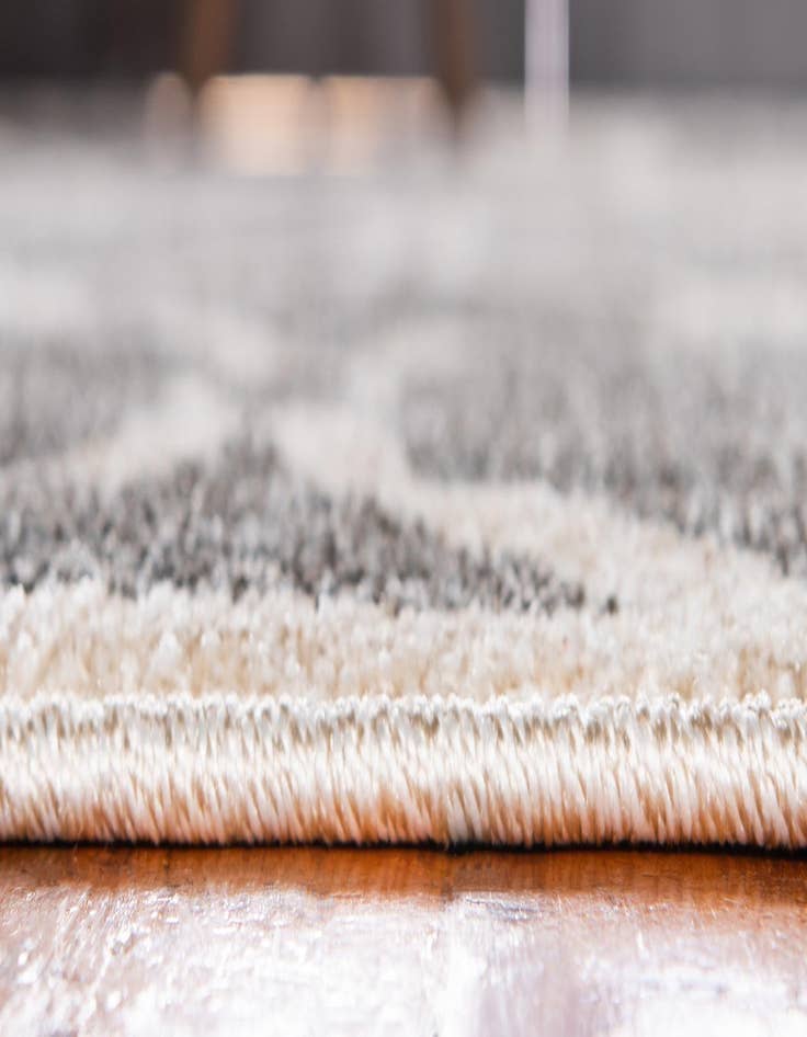 Detail image of  9' x 12' Lattice Rug