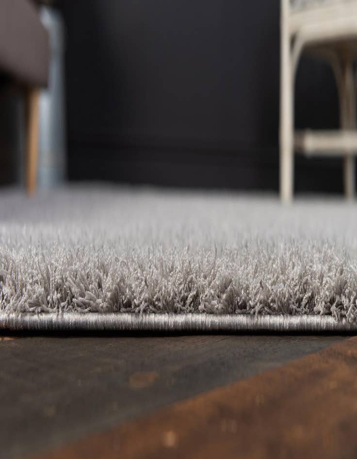 Detail image of  5' x 8' Lattice Shag Rug