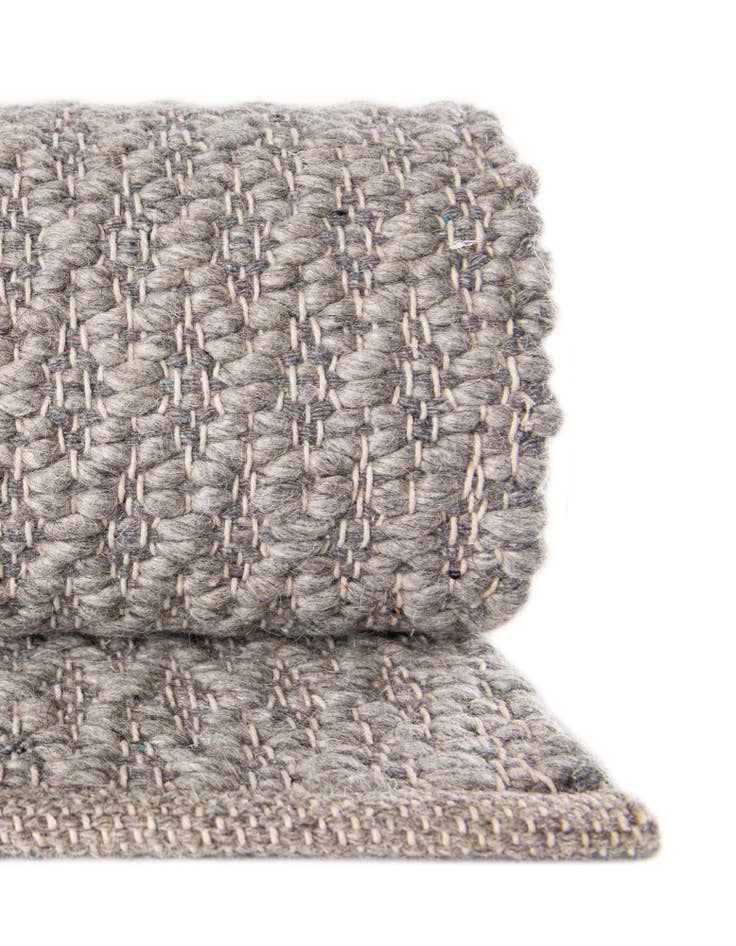 Detail image of  2' 2 x 3' 1  Hand Woven Lattice Wool Rug