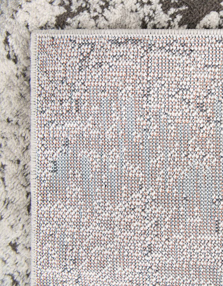 Detail image of  6' x 9' Leipzig Rug