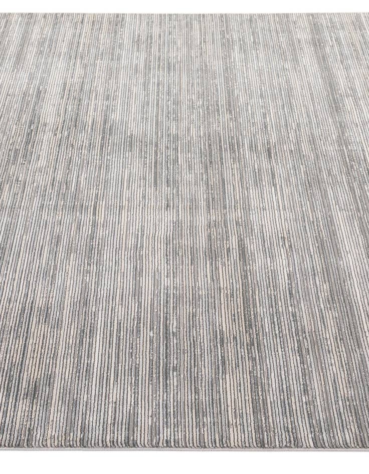 Detail image of  5' 4 x 7' 5 Lola Rug