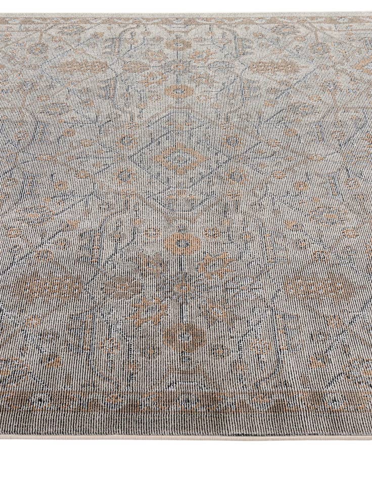 Detail image of  5' 5 x 7' 9 Lola Rug