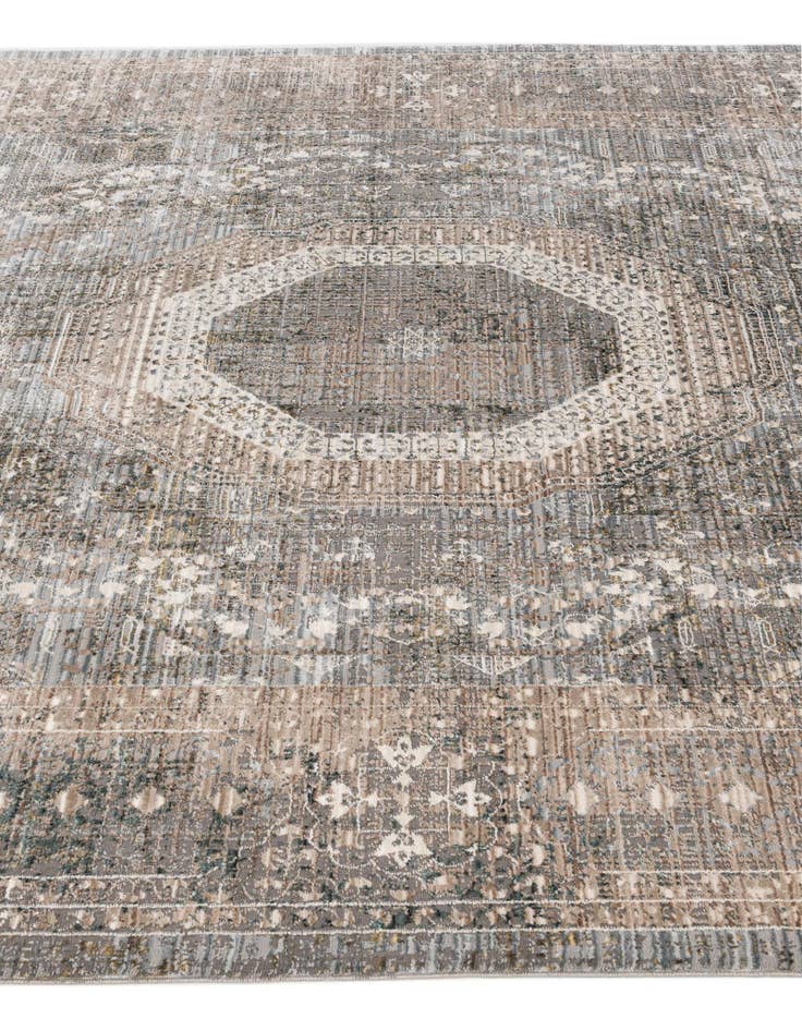 Detail image of  6' 7 x 9' 7 Lola Rug