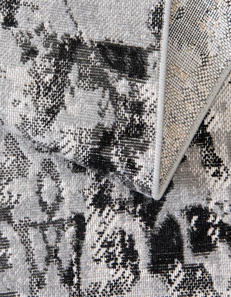 Detail image of  4' x 6' Lucerne Rug