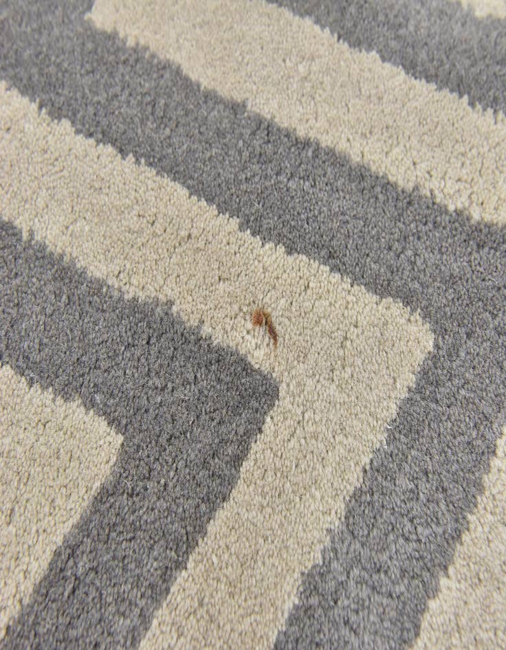 Detail image of  4' 10 x 7' 10 Luna Wool Rug