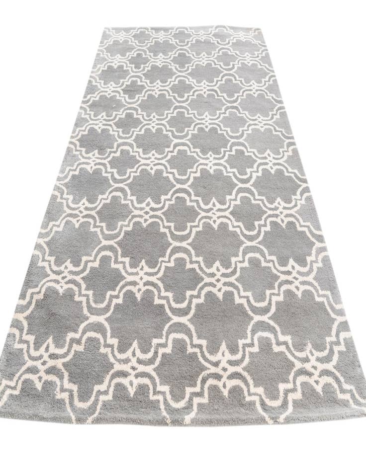 Detail image of  5' 1 x 8' Luna Rug