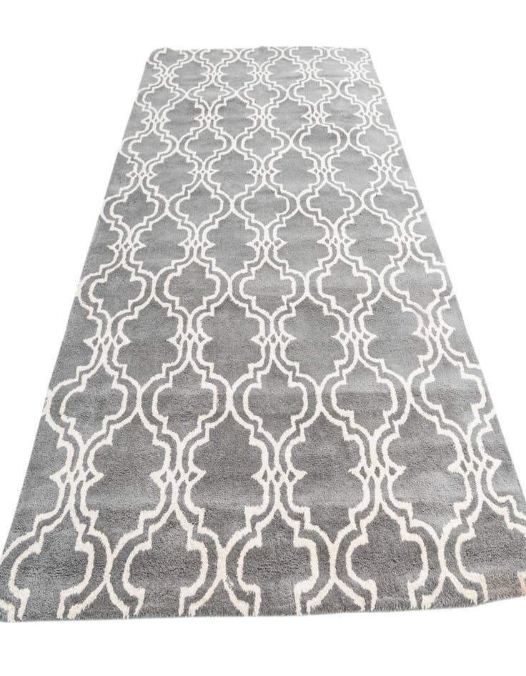 Detail image of  5' 1 x 8' Luna Rug