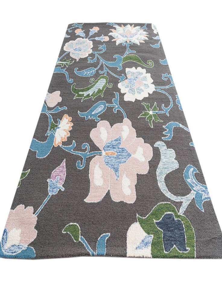 Detail image of  5' 1 x 8' Luna Rug