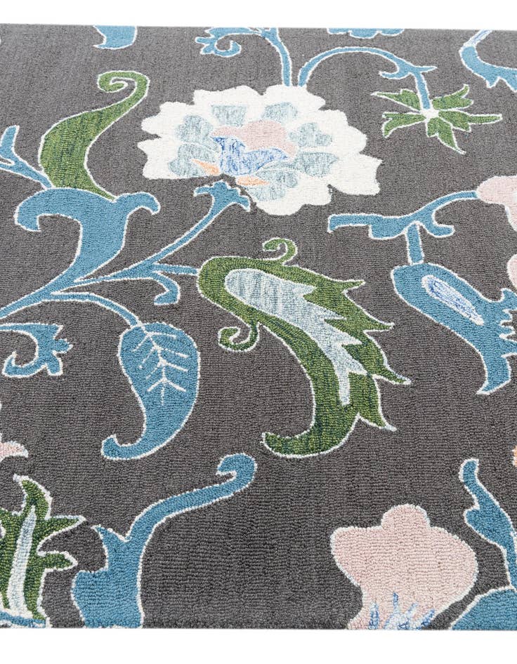 Detail image of  5' 1 x 8' Luna Rug