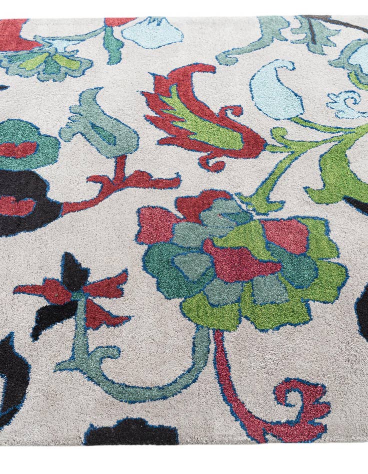 Detail image of  5' x 8' 1 Luna Rug