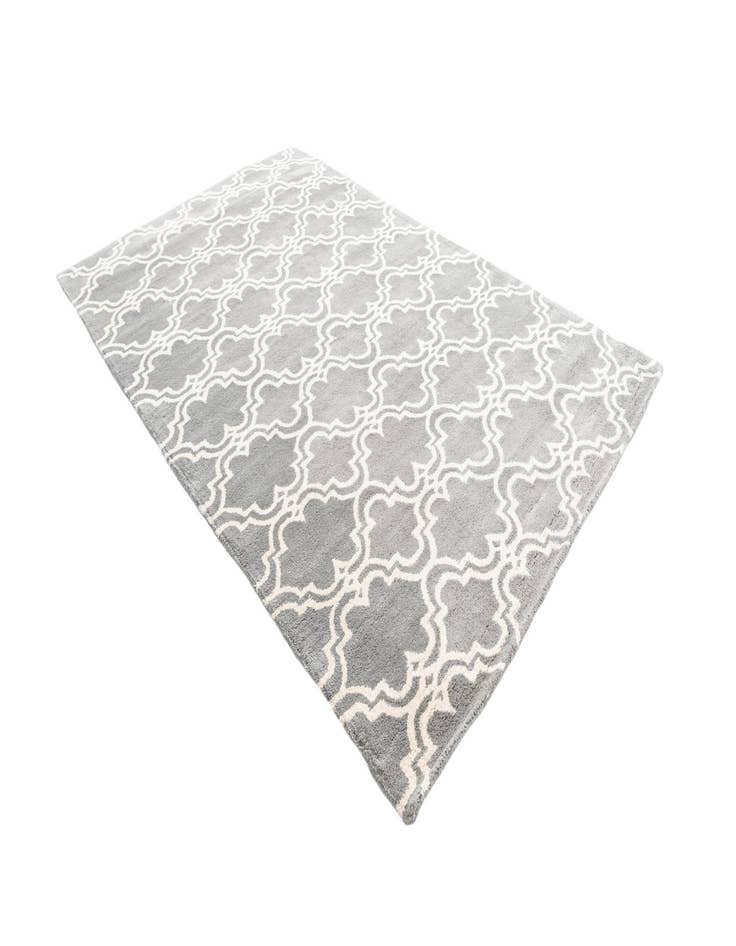 Detail image of  5' x 7' 10 Luna Rug