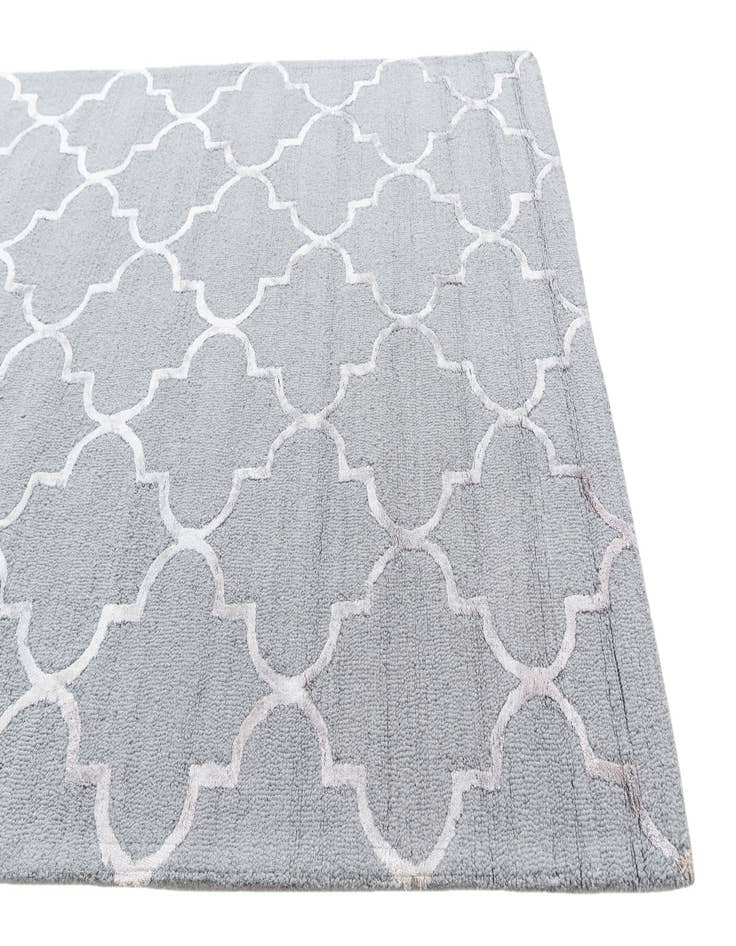 Detail image of  5' x 7' 6 Luna Rug