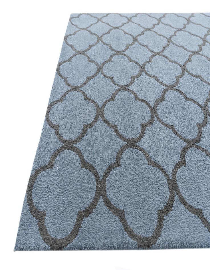 Detail image of  5' 1 x 8' Luna Rug