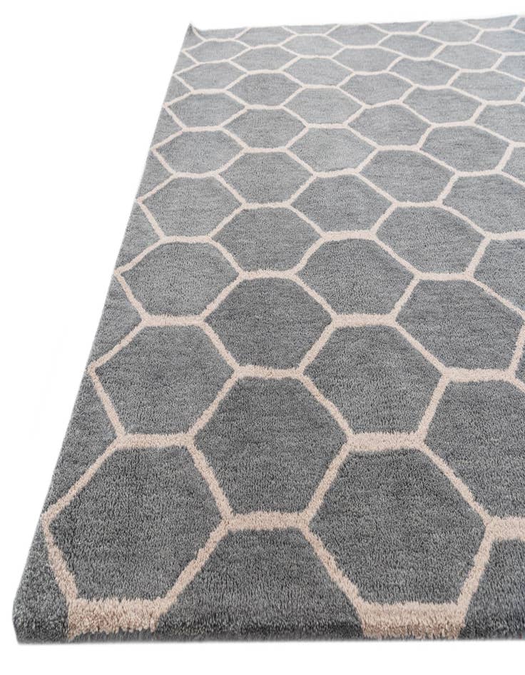 Detail image of  5' 1 x 8' Luna Rug