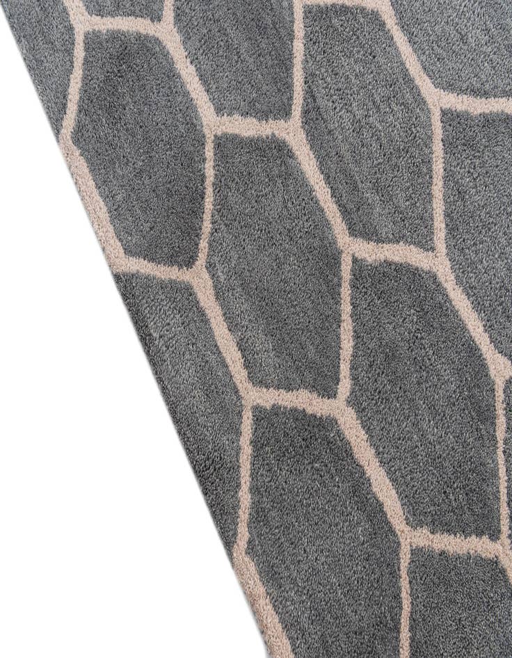 Detail image of  5' 1 x 8' Luna Rug