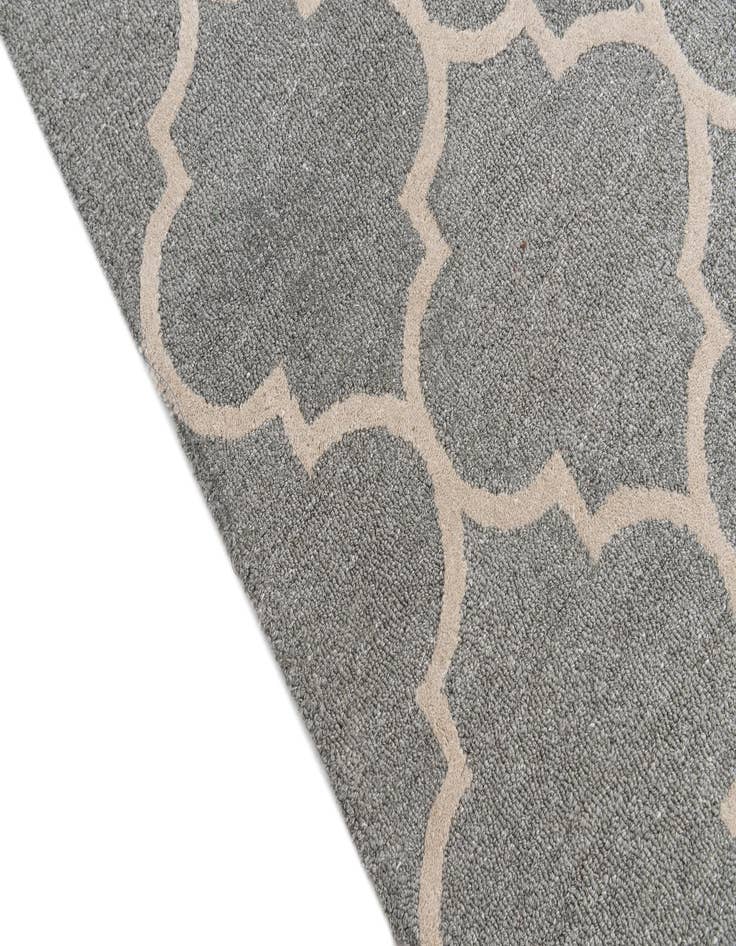 Detail image of  5' 1 x 8' Luna Rug
