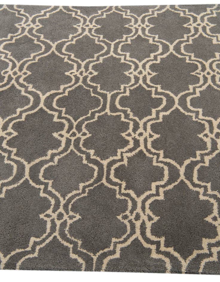 Detail image of  5' x 7' 10 Luna Rug